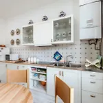 Antica - Downtown Apartment *